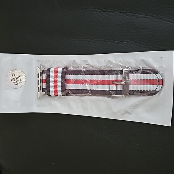 NWOT set of 3 Apple watch bands - Picture 6 of 6